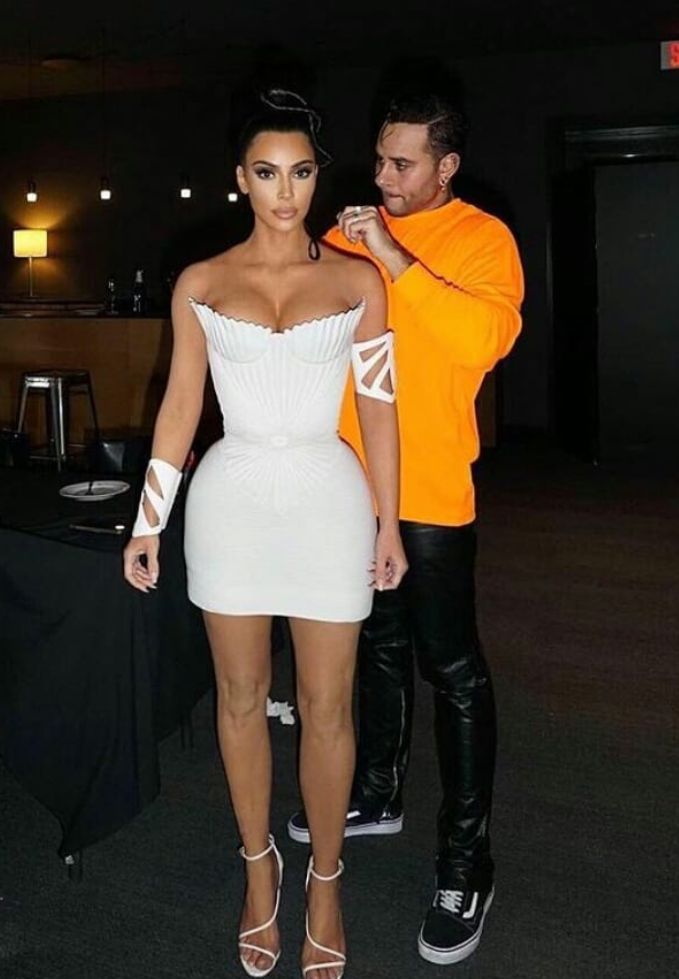 César DeLeön Ramîrez e Kim Kardashian