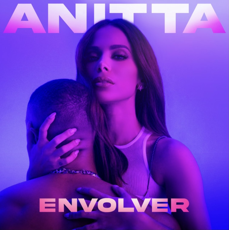 Anitta para a capa do single “Envolver”