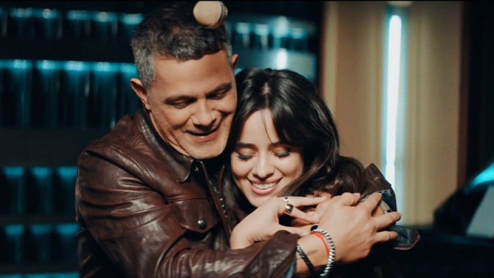 Camila Cabello e Alejandro Sanz lançam “Mi persona favorita”