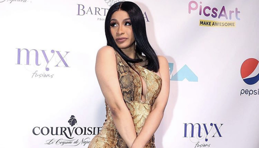 Cardi B é a rapper feminina com mais singles vendidos e certificados na RIAA