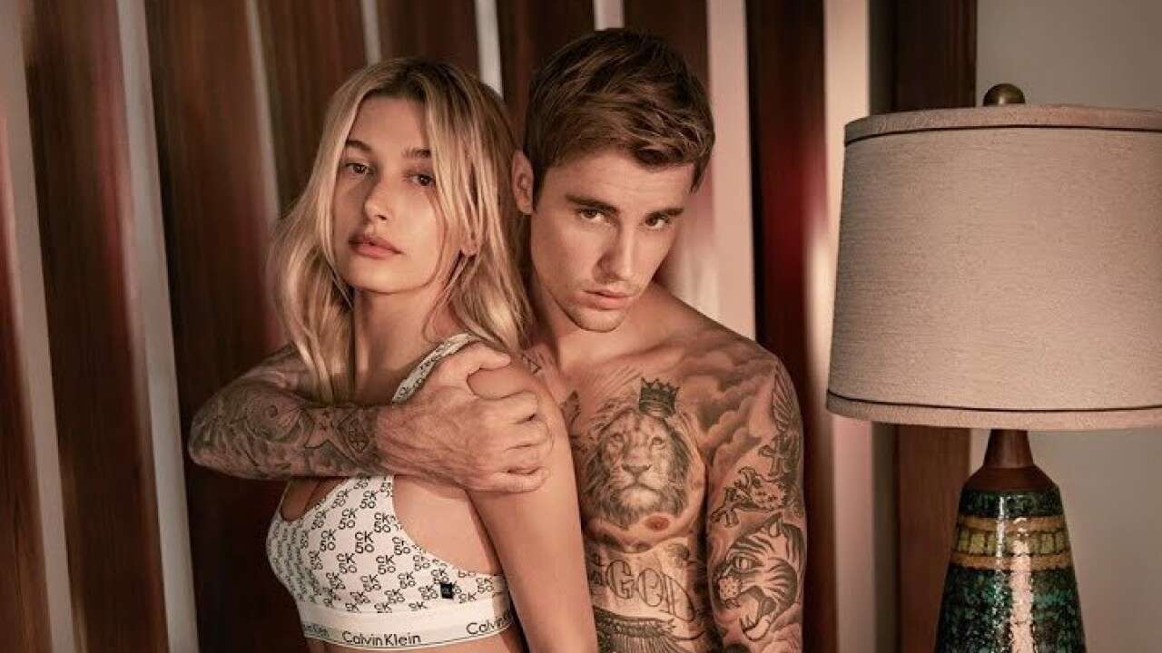 Justin Bieber e Hailey Baldwin são os rostos da nova campanha da Calvin Klein. Saiba mais!