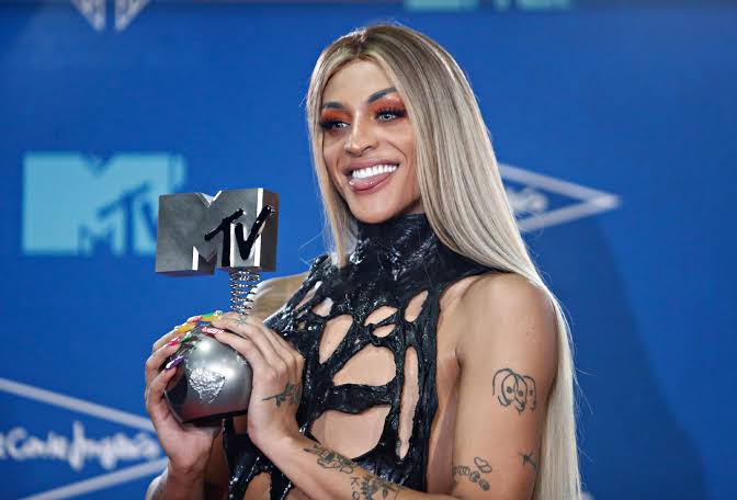 Confira tudo que rolou na passagem de Pabllo Vittar pelo EMA 2019