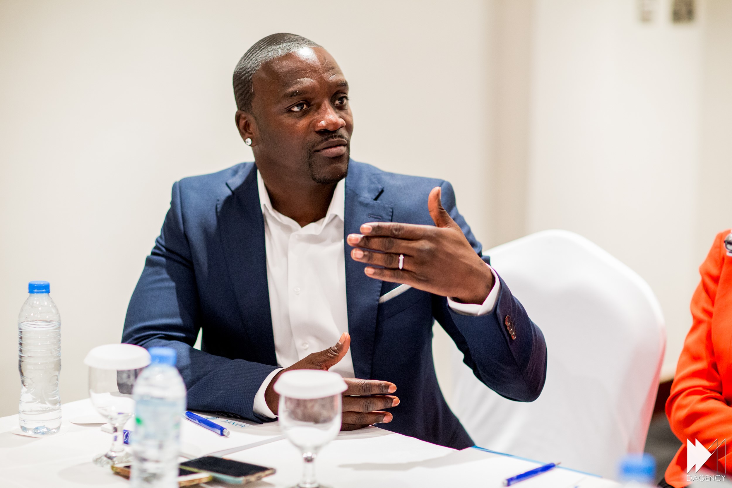 Akon quer ser vice de Kanye West na próxima eleição para presidência dos Estados Unidos