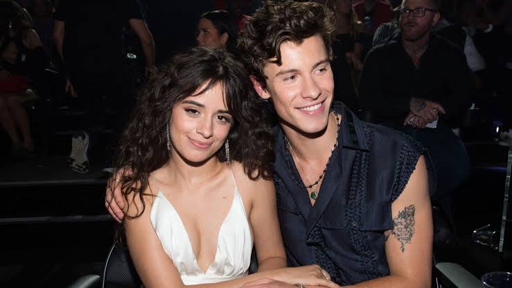 Camila Cabello revela quais músicas do álbum “Romance” são sobre Shawn Mendes