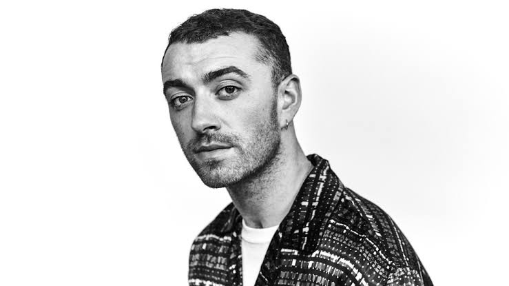 Sam Smith divulga álbum “To Die For”; será que vem parceria com Demi Lovato por aí?