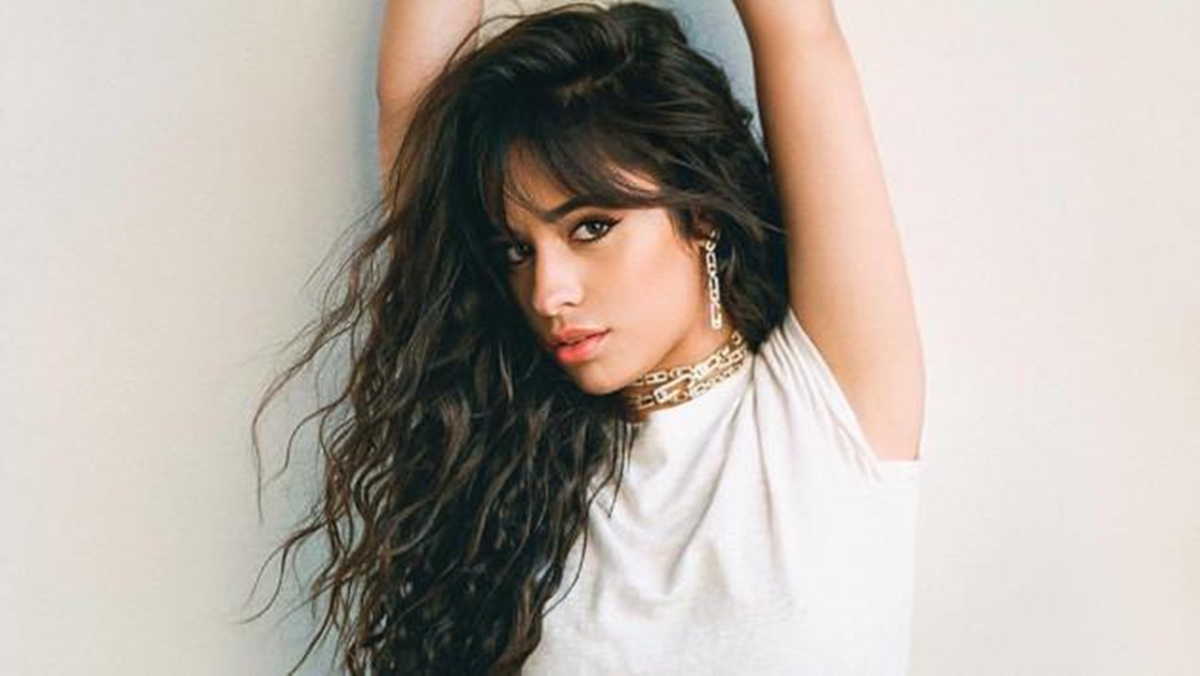 Camila Cabello impulsiona “My Oh My” lançando novo clipe e remix com DaBaby e Gunna. Confira!