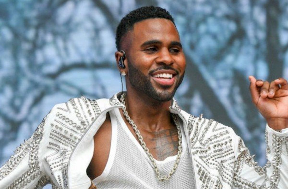 Jason Derulo estreia nova versão da faixa “Coño”. Confira!