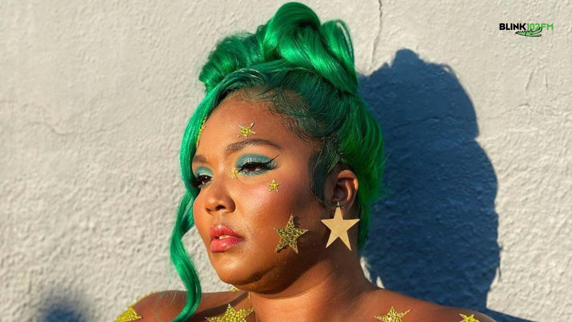 Lizzo diz que movimento body positivity foi “sequestrado” e se tornou muito “comercializado”