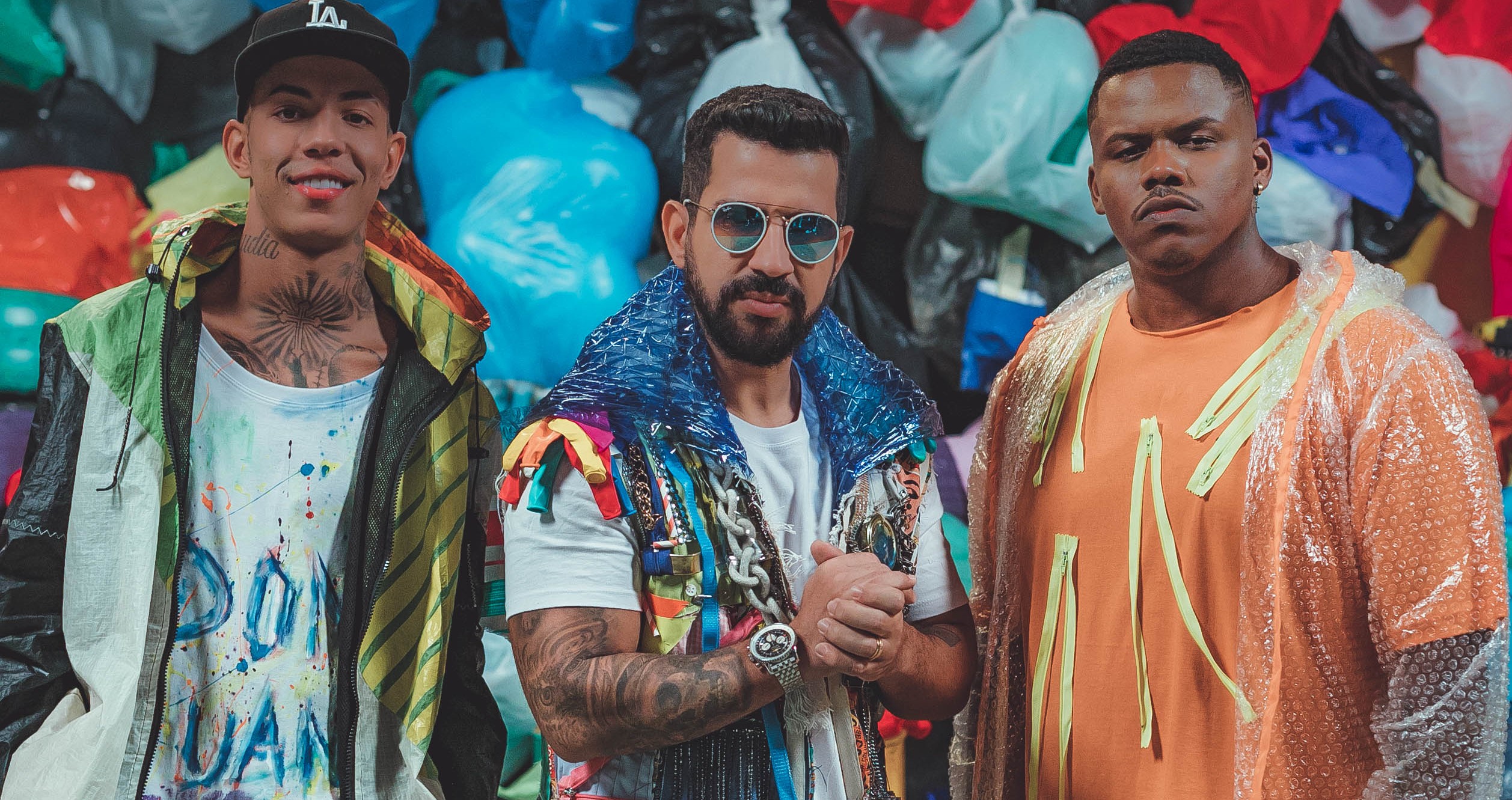 Dennis ultrapassa 4 milhões de views com videoclipe de “Novo Normal” ao lado de Don Juan e Juan Ferreira