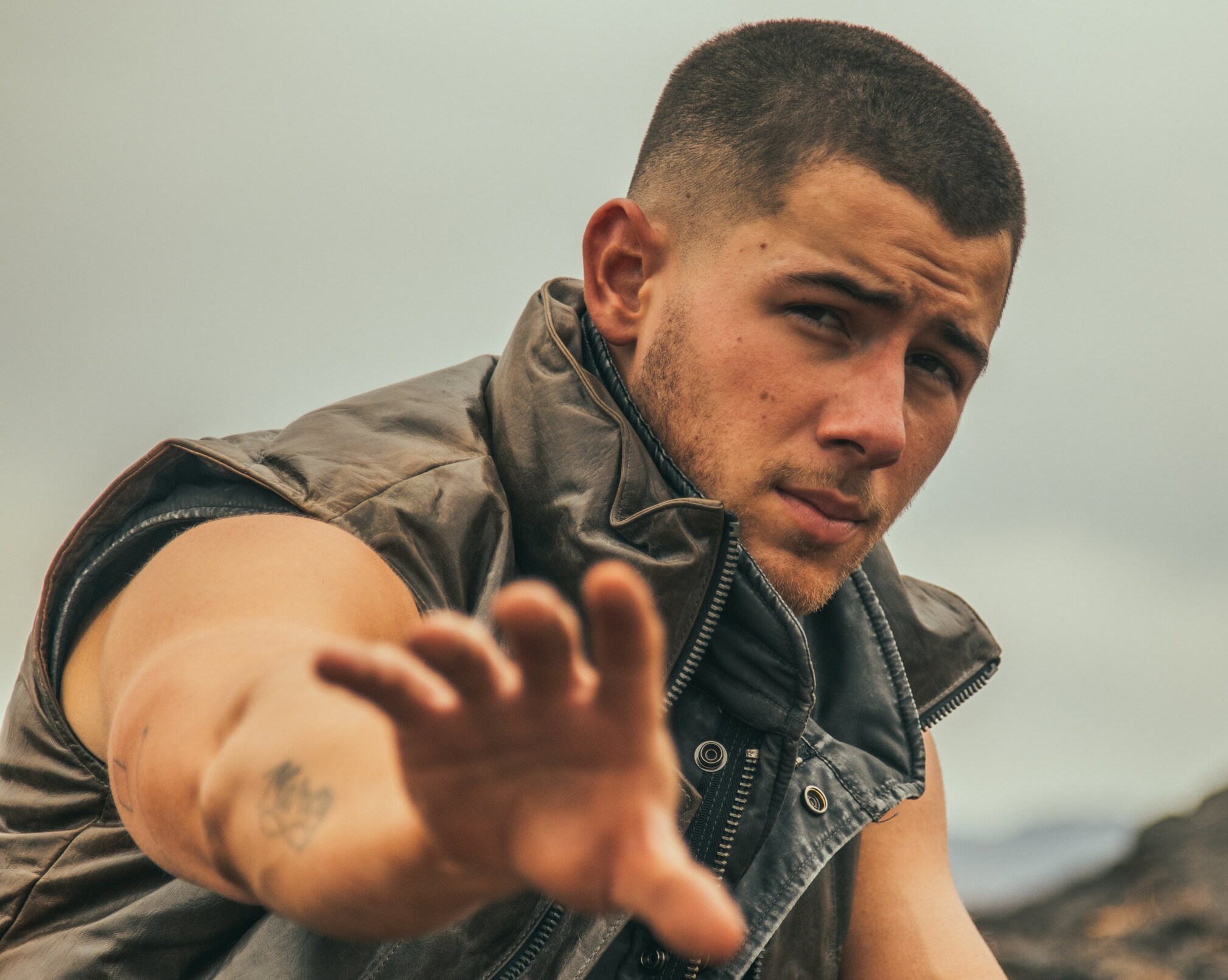 Nick Jonas lança seu novo single e anuncia o seu mais novo álbum