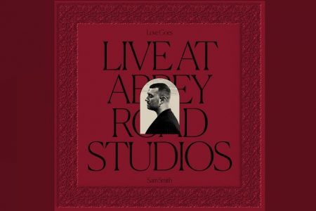 Sam Smith lança o álbum ao vivo “Love Goes: Live At Abbey Road Studios”. Ouça!