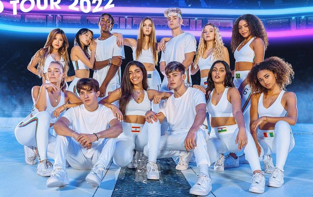 Foto do grupo Now United