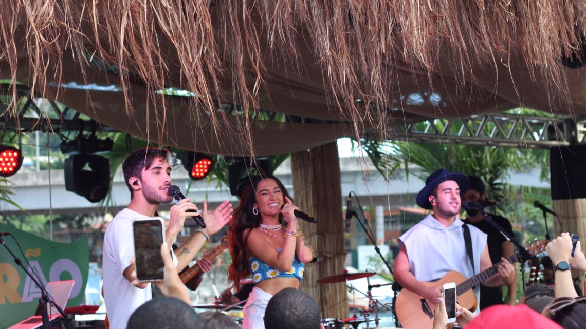 Melim faz show no “O Verão” da Rádio Mood e agita o público!