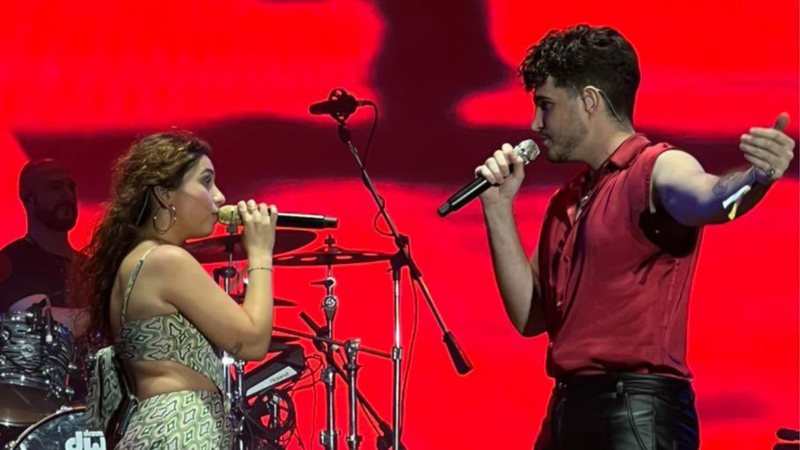 Alessia Cara e Jão cantam juntos no palco do Lollapalooza