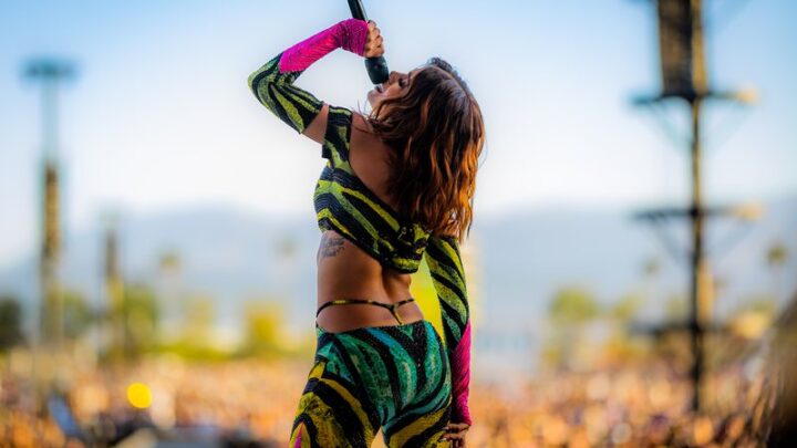 Anitta traz elementos da cultura brasileira para palco do Coachella