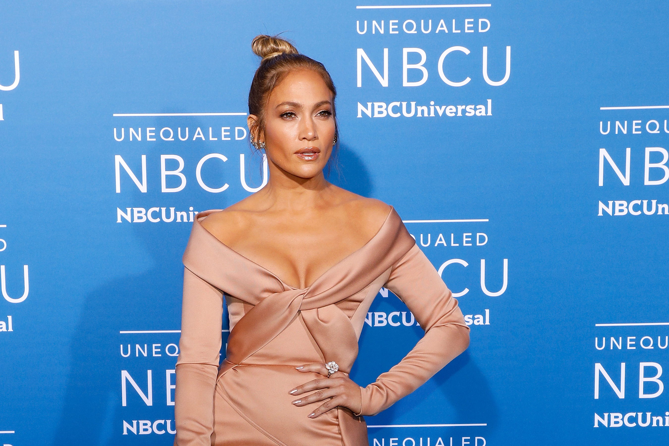 Jennifer Lopez está na produção de nova série sobre “Cinderela”