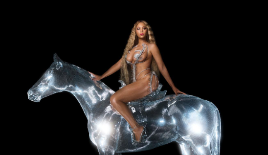 Beyoncé revela capa do novo álbum “RENAISSANCE”