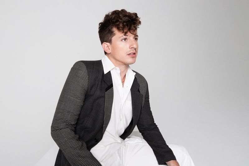 Charlie Puth lança “Be Quiet”, letra fala sobre novo namoro