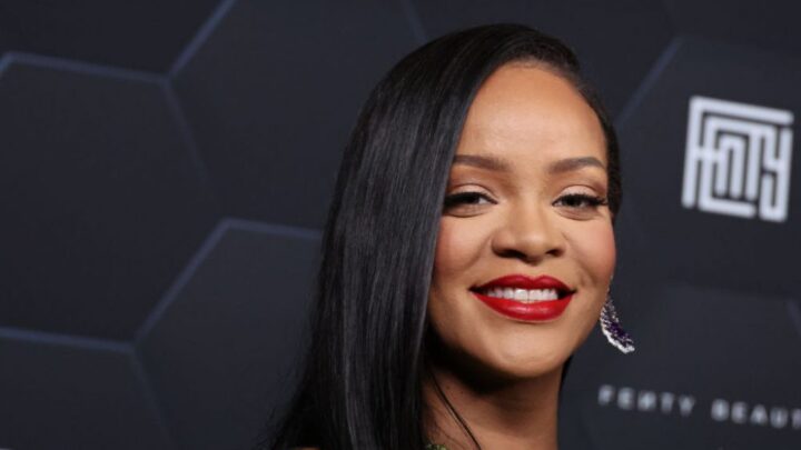 Rihanna irá se apresentar na final do Super Bowl 2023