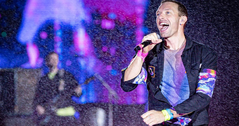 Coldplay anuncia show em Curitiba com abertura de Elana Dara e abre ingressos extras