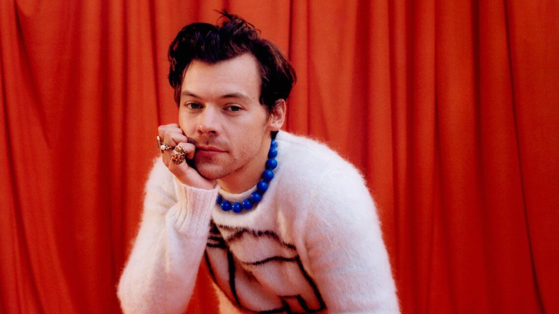 Harry Styles lança clipe de “Music For A Sushi Restaurant” no YouTube