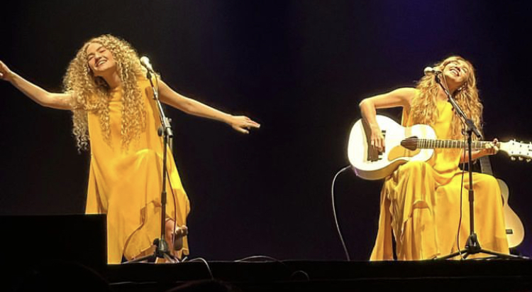 Anavitória traz show intimista da turnê “Voz, violão e o que der na telha” para o Qualistage no Rio de Janeiro 