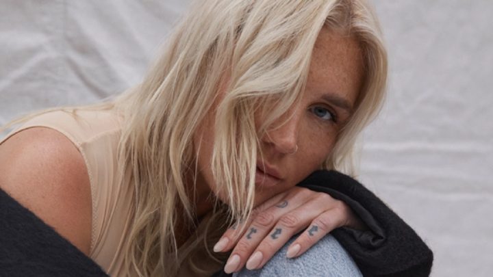 Kesha anuncia turnê “The Gag Order” com 20 datas confirmadas