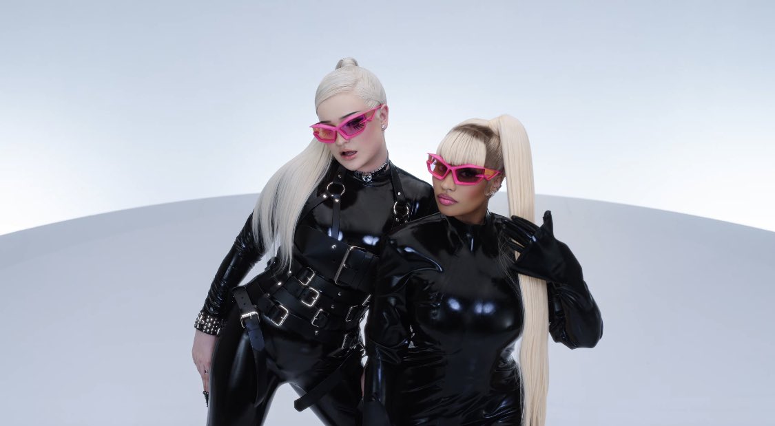 Kim Petras lança o clipe de “Alone” sua parceria com Nicki Minaj